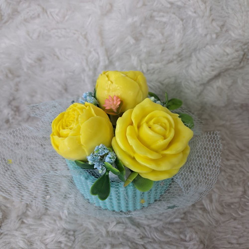 Plaster flowerpot with aromatic soaps new