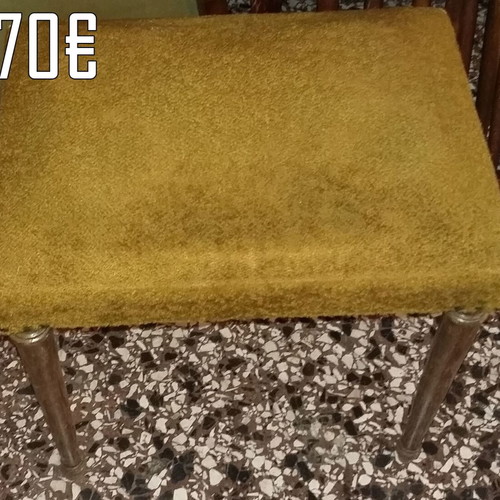 2 HANDMADE ANTIQUE STOOLS +40 YEARS