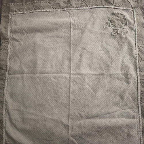 Baby layette set with paw blanket and clothes