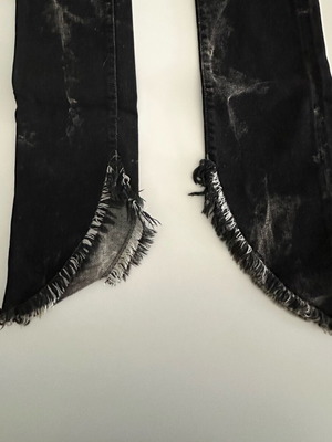 Diesel denim pants Y2K like new, black with statement hem
