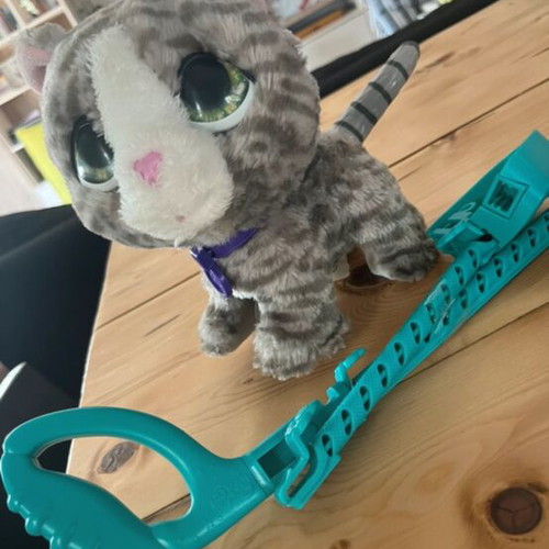 FurReal Kitten toy used with batteries