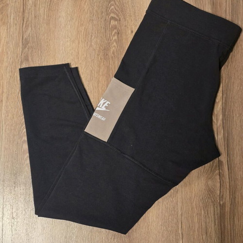 Nike Sportswear women's leggings like new, size L/XL, cotton