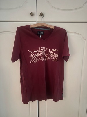 Armani Jeans t-shirt burgundy used, size L