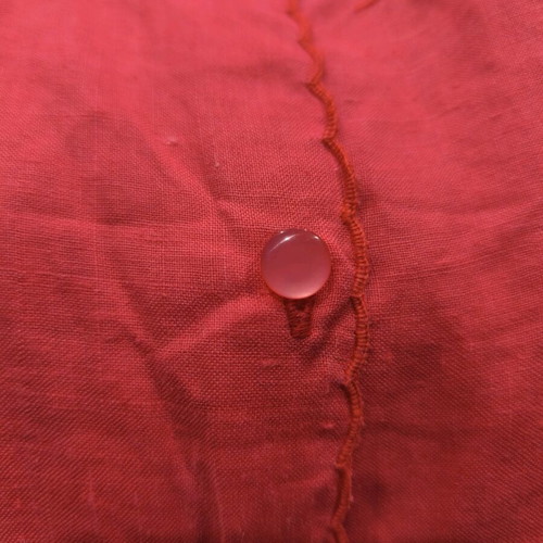 Linen shirt with embroidery like new, size M-L, red/coral