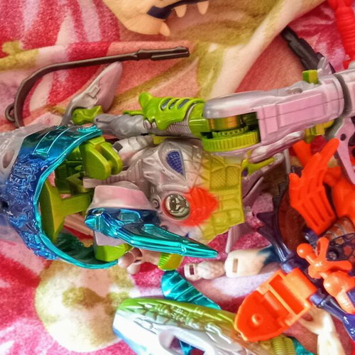 Alien Transformers figures and weapons 1998-2003
