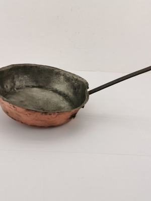 Copper frying pan used, vintage 1920