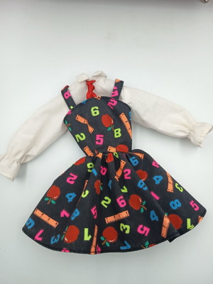 Barbie teacher dress 1995 vintage Mattel like new