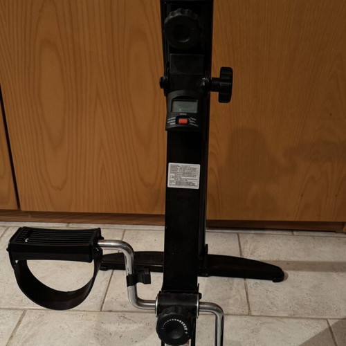 Vertical Stepper like new for cardio and leg strengthening