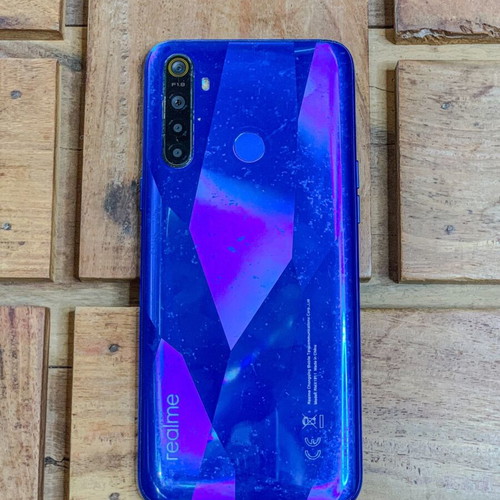 Realme smartphone for parts or repair, non-working