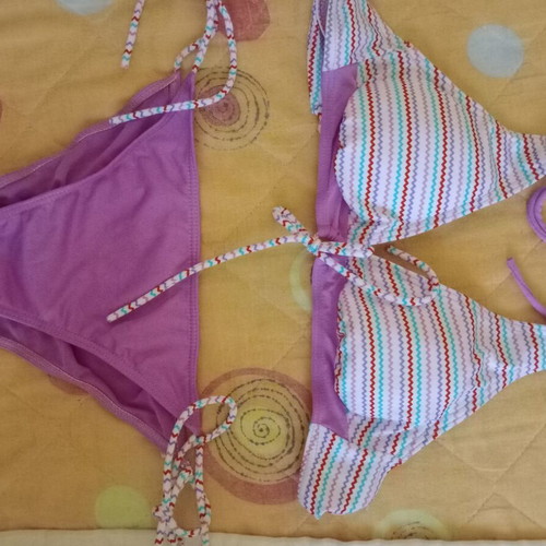 Cazeldonia bikini swimsuit size medium like new
