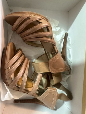 Michael Kors sandals like new, size 39