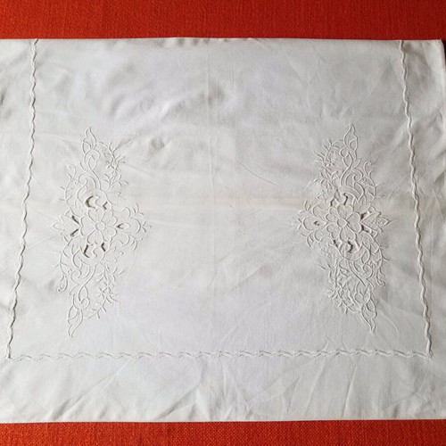 Pillowcase used in good condition