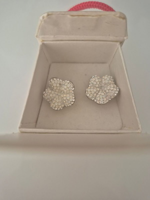 Loisir silver earrings like new with hallmark