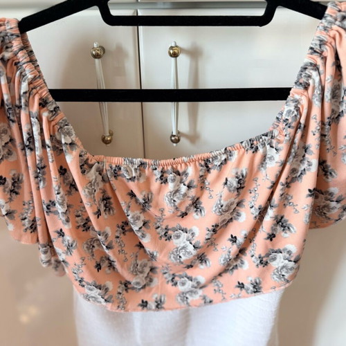 Nidodileda bodysuit like new, white and pink, size S