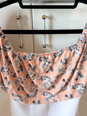 Nidodileda bodysuit like new, white and pink, size S
