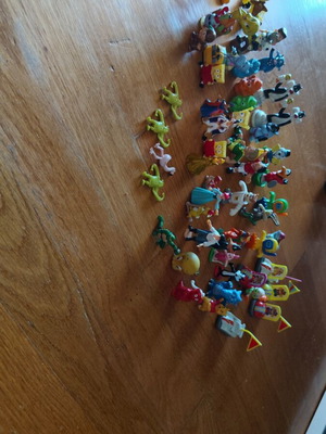 Mini Figures Disney Looney Tunes used