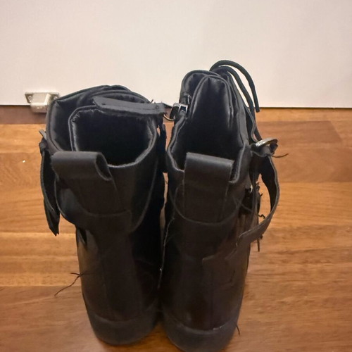 Bata boots used, black size 39 with laces and zipper