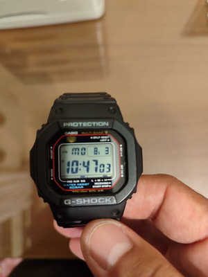 Casio G-Shock GW-M5610U-1ER watch like new, solar, shock resistant