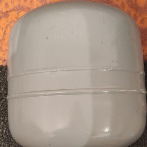 Reflex NG18 heating expansion tank used