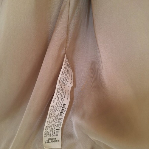 Zara short beige jacket like new with brown buttons and pockets