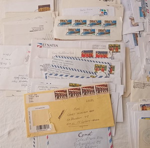φάκελοι με γραμματόσημα