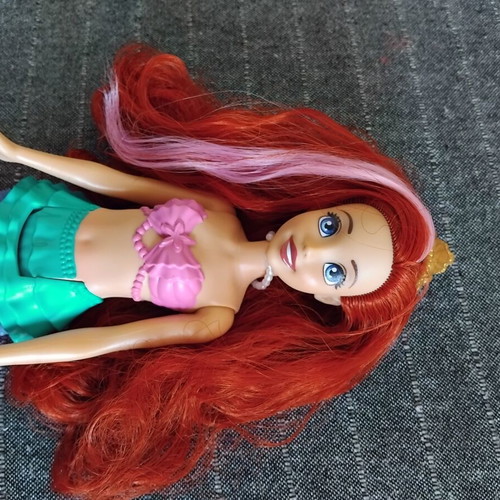 Disney Princess Swim & Splash Ariel doll like new, Mattel HPD43
