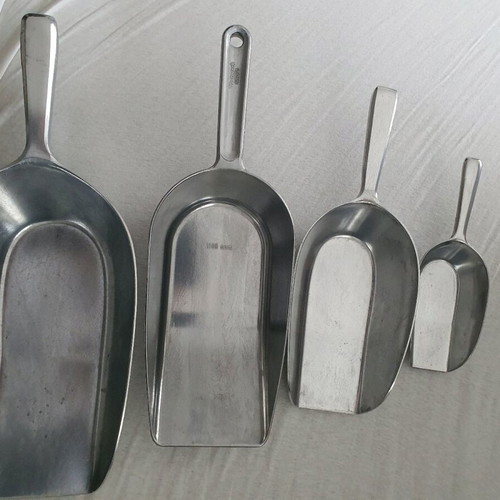 Aluminum professional scoops from Germany like new, 4 sizes