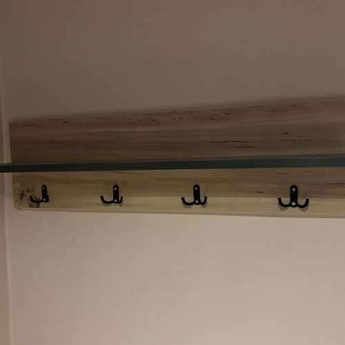 Entryway furniture set with shoe rack and wall hanger like new