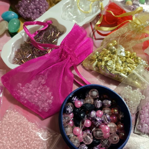 Beads for handmade jewelry like new, set of 25 designs
