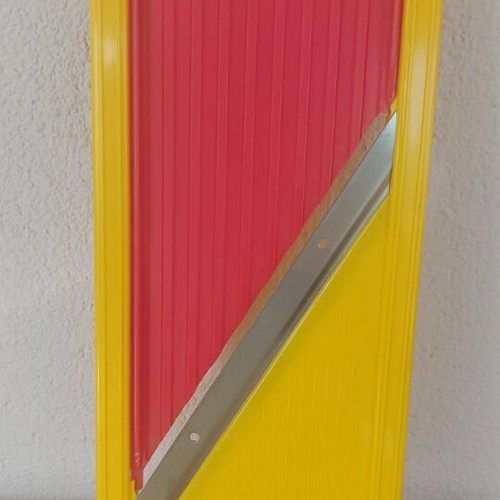 Vegetable slicer two-level like new