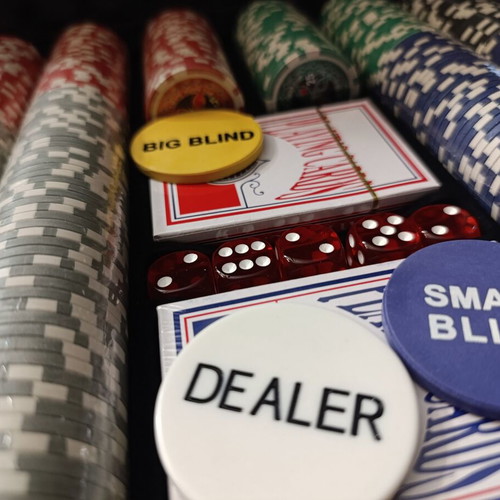 Premium Poker Set 500 chips in black aluminum case new
