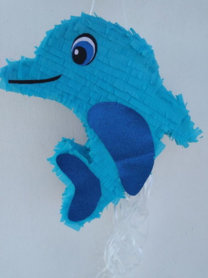 Пинята делфин нова 60 x 45 x 12 см с корди