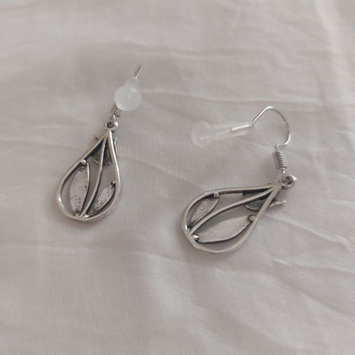 Golden Tulips two-tone dangle earrings