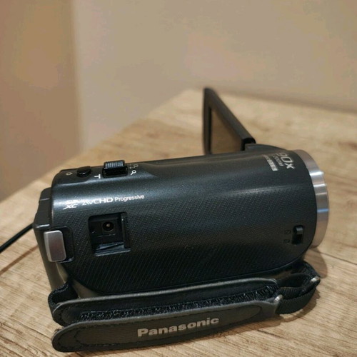 Panasonic HC-V180 Camera like new