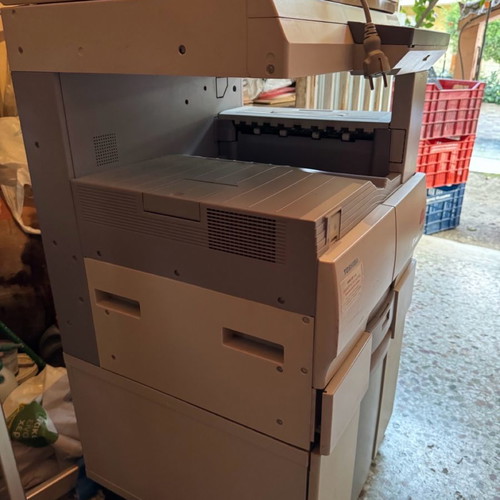 Toshiba E STUDIO 160 photocopier used, with new toner, for parts or repair