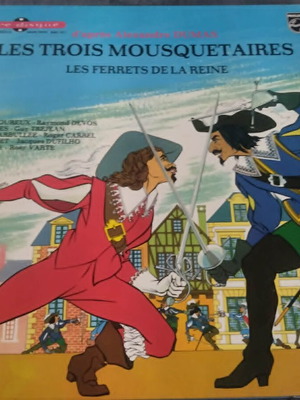 Les Trois Mousquetaires vinyl used, French narration with illustrated book