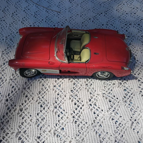 1957 Chevrolet Corvette 1/24 Scale Diecast Model Metal Collection used