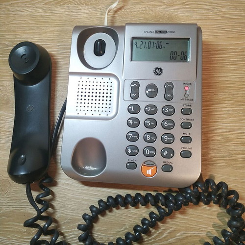 Thomson wired phone used, silver, fully functional