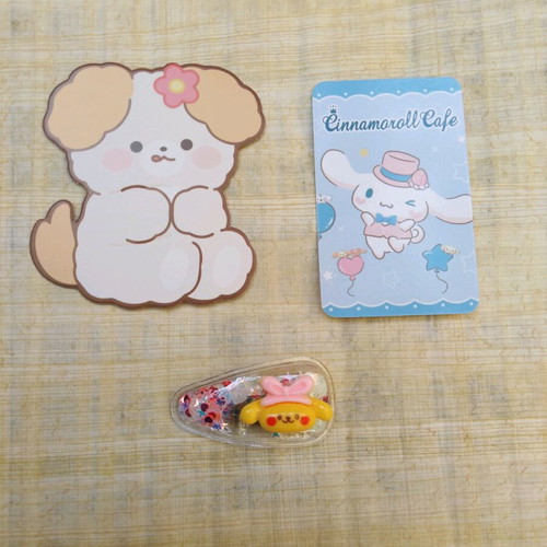 Κλιπ μαλλιών με χρυσόσκονη Pompompurin της Sanrio και mystery card καινούργιο