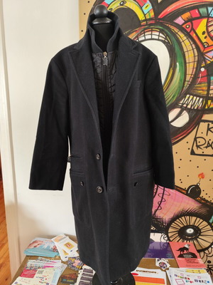 Coat with integrated vest used, shoulder width 44 cm, Benetton black, size S