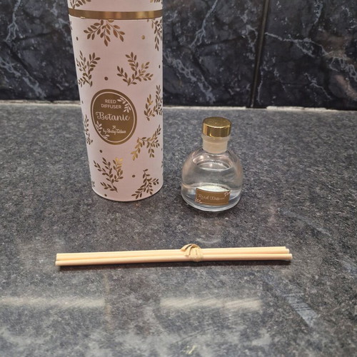 Reed diffuser room fragrance new