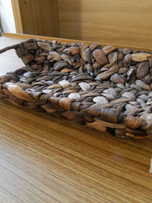 Woven rectangular basket H-16833 like new