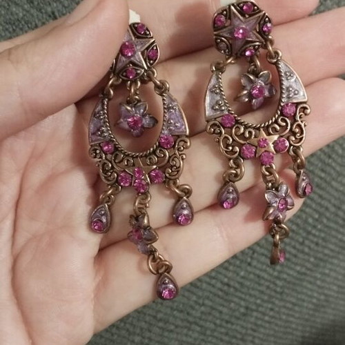 Vintage clip-on chandelier earrings with fuchsia rhinestones and bronze details
