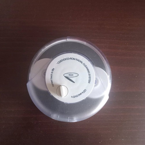 Digital disc cleaning device like new, DVD, CD