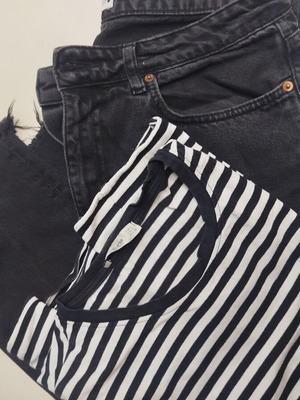 Zara black-grey jeans and black-white striped top