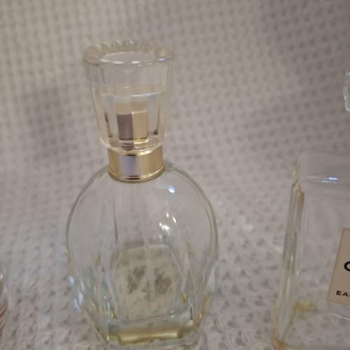Empty perfume bottles set used with semi-precious stones
