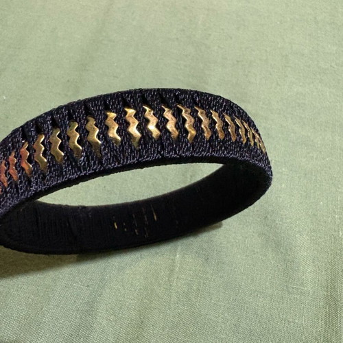 Hand Bracelet like new, black and gold