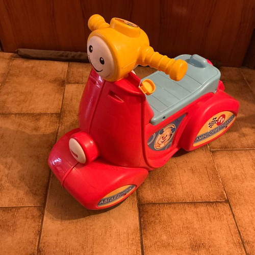 Fisher Price Educational Scooter like new with interactive dashboard and music