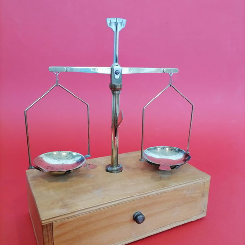 REX VINTAGE PRECISION BALANCE