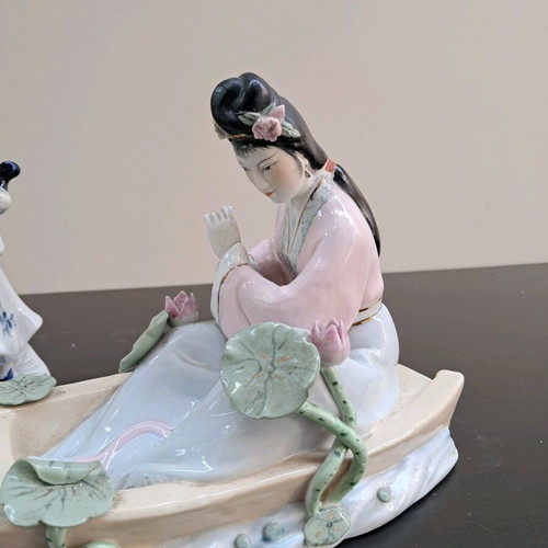 Porcelain decorations like new, set of 6 pieces